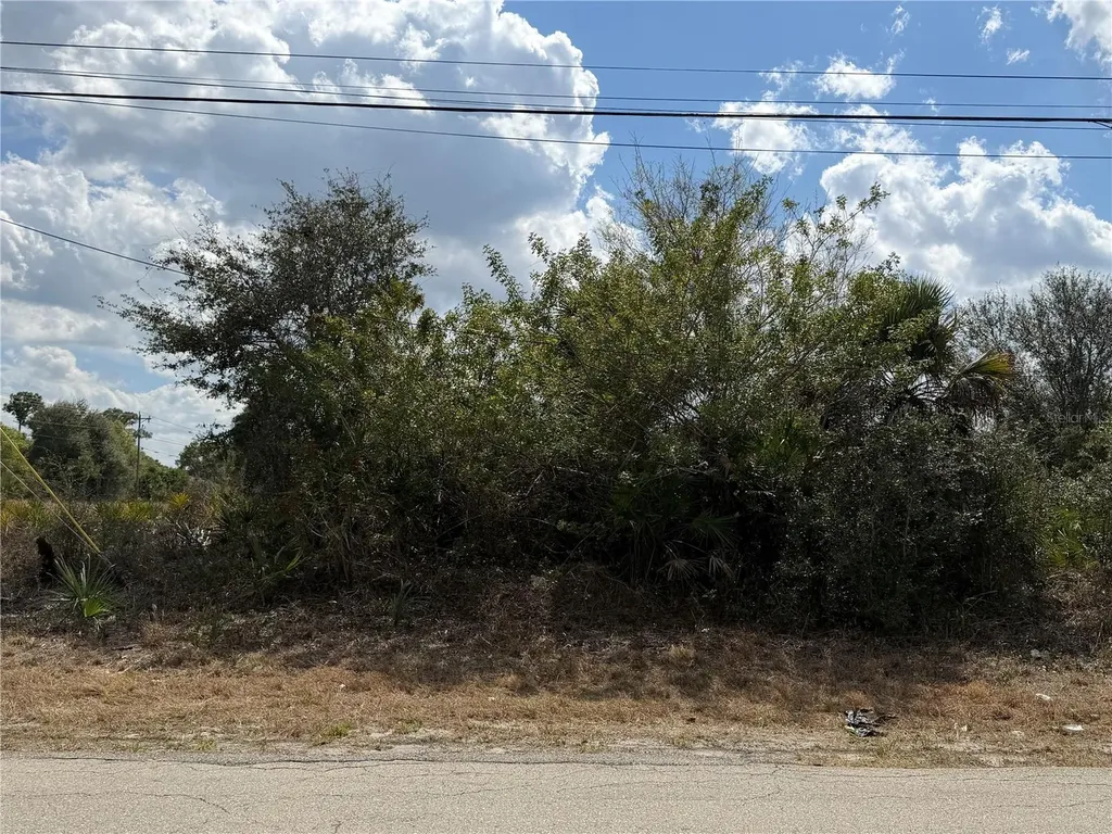 522 Columbus Boulevard S Lehigh Acres FL 33974