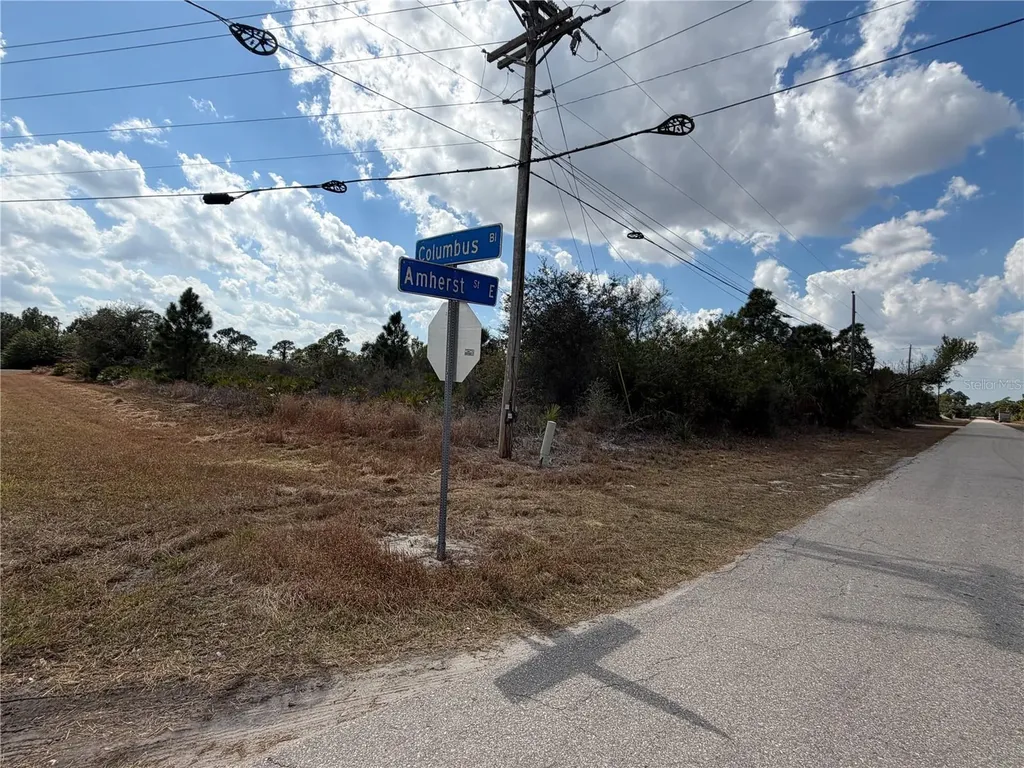522 Columbus Boulevard S Lehigh Acres FL 33974
