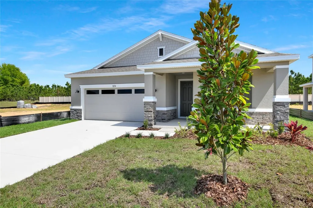 3230 Macchi Avenue Tavares FL 32778