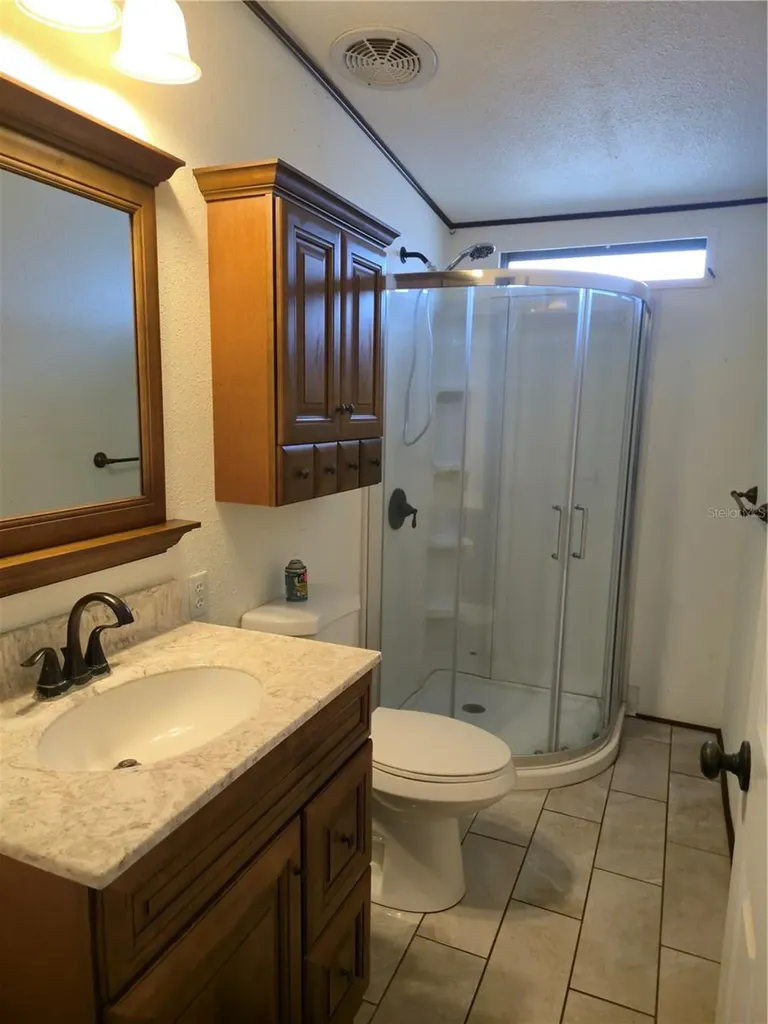 131 Victoria Drive Haines City FL 33844
