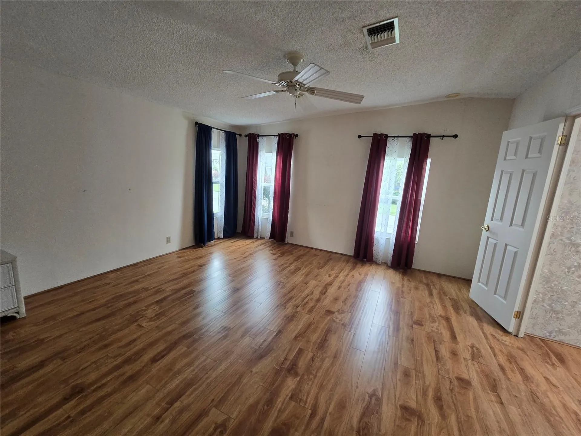 131 Victoria Drive Haines City FL 33844