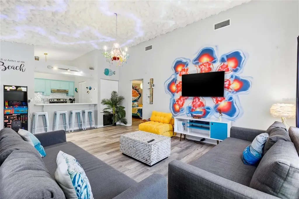 527 Beach Road Sarasota FL 34242