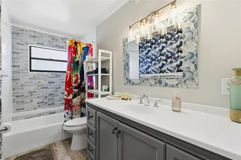 527 Beach Road Sarasota FL 34242