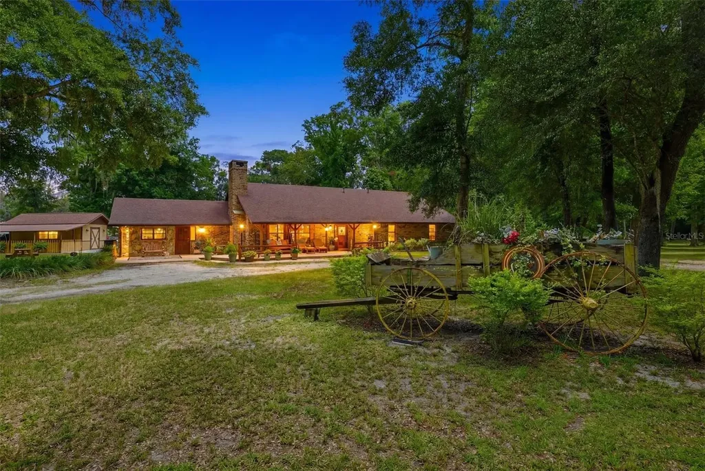3551 E Highway 329 Anthony FL 32617