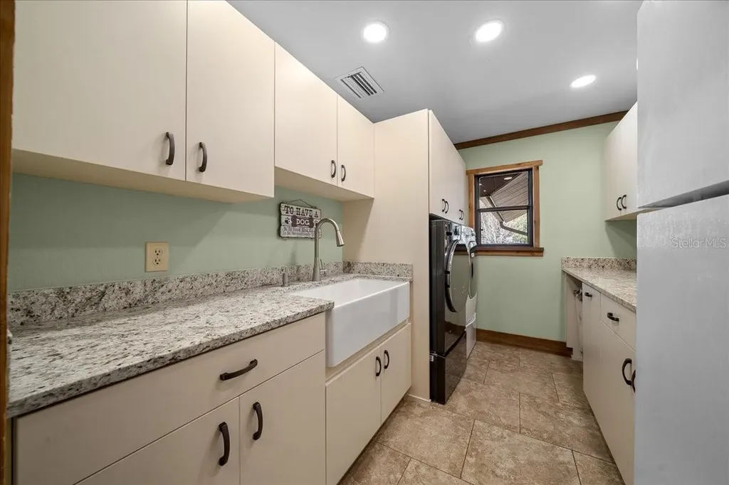 3551 E Highway 329 Anthony FL 32617