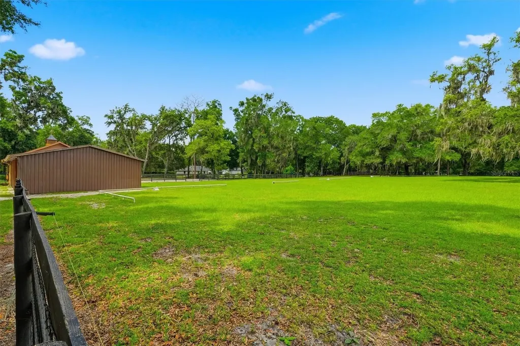 3551 E Highway 329 Anthony FL 32617