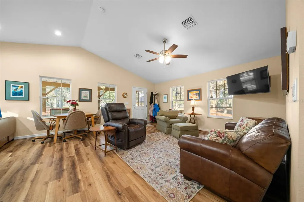 3551 E Highway 329 Anthony FL 32617