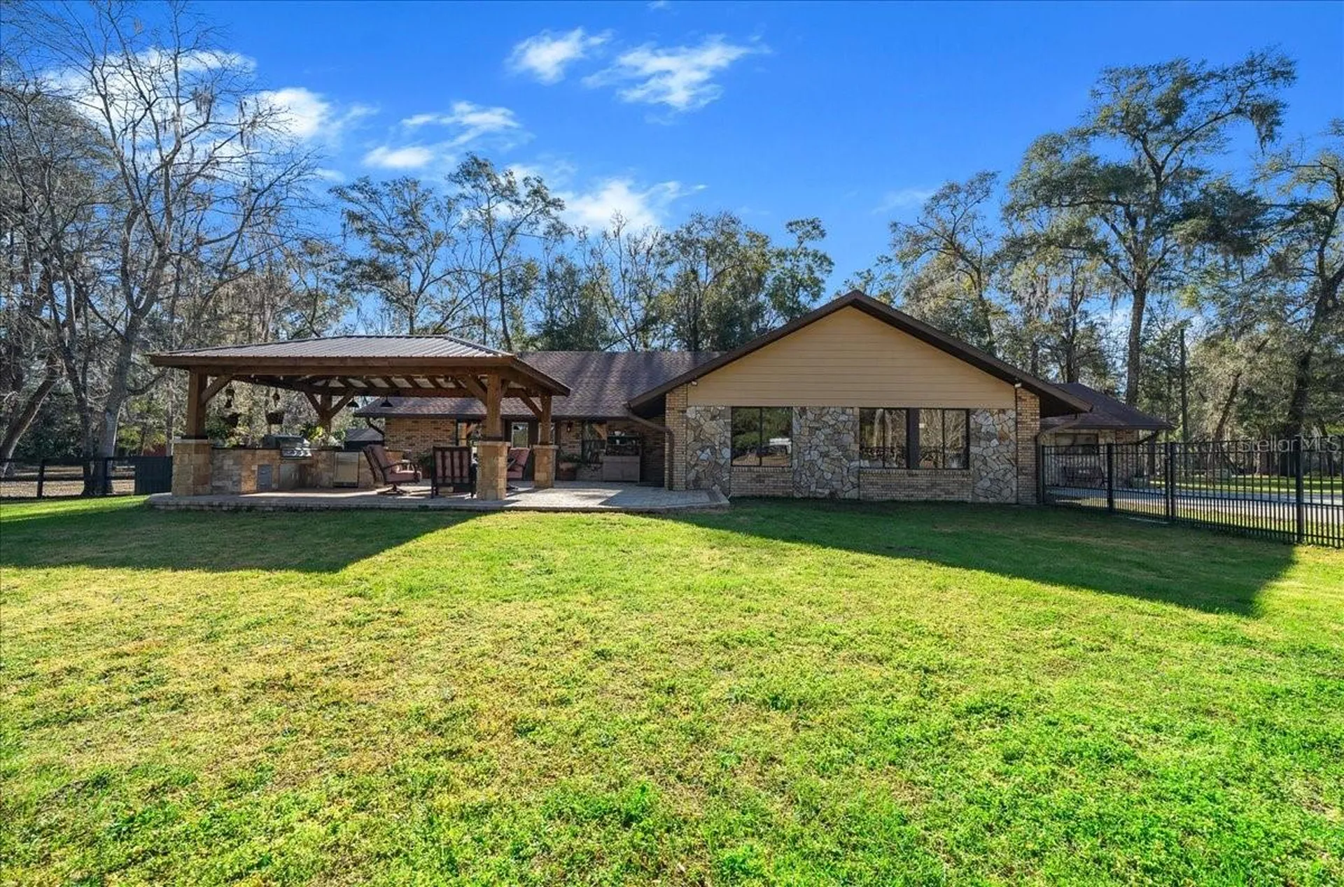 3551 E Highway 329 Anthony FL 32617