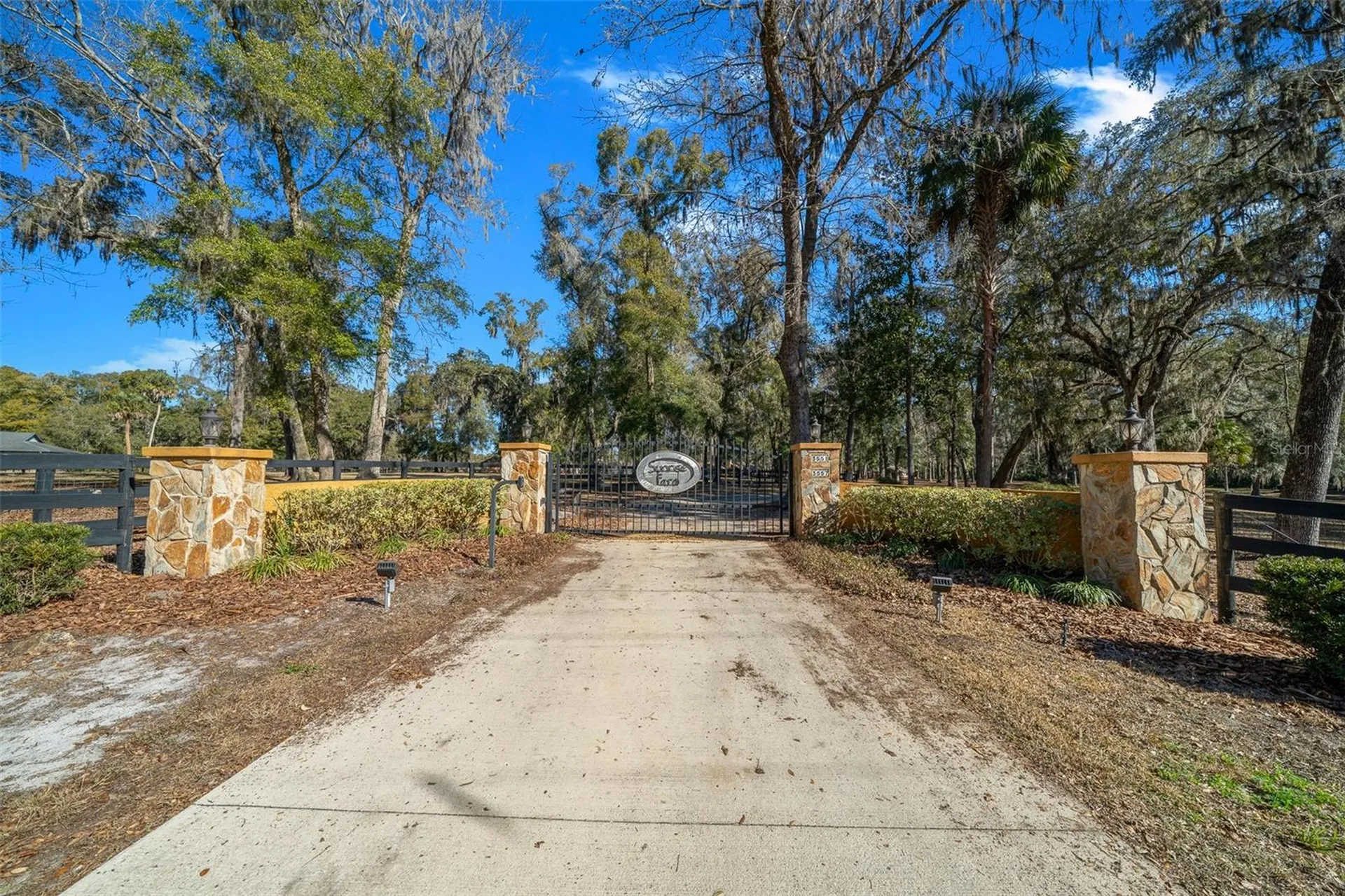 3551 E Highway 329 Anthony FL 32617
