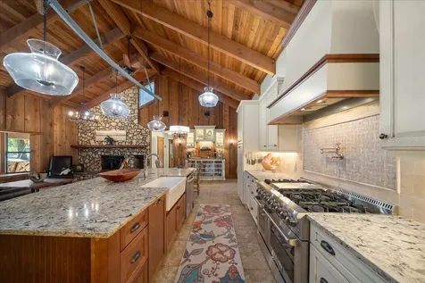 3551 E Highway 329 Anthony FL 32617