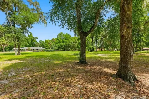 3551 E Highway 329 Anthony FL 32617
