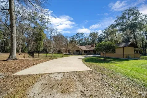 3551 E Highway 329 Anthony FL 32617