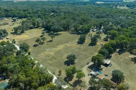 3551 E Highway 329 Anthony FL 32617