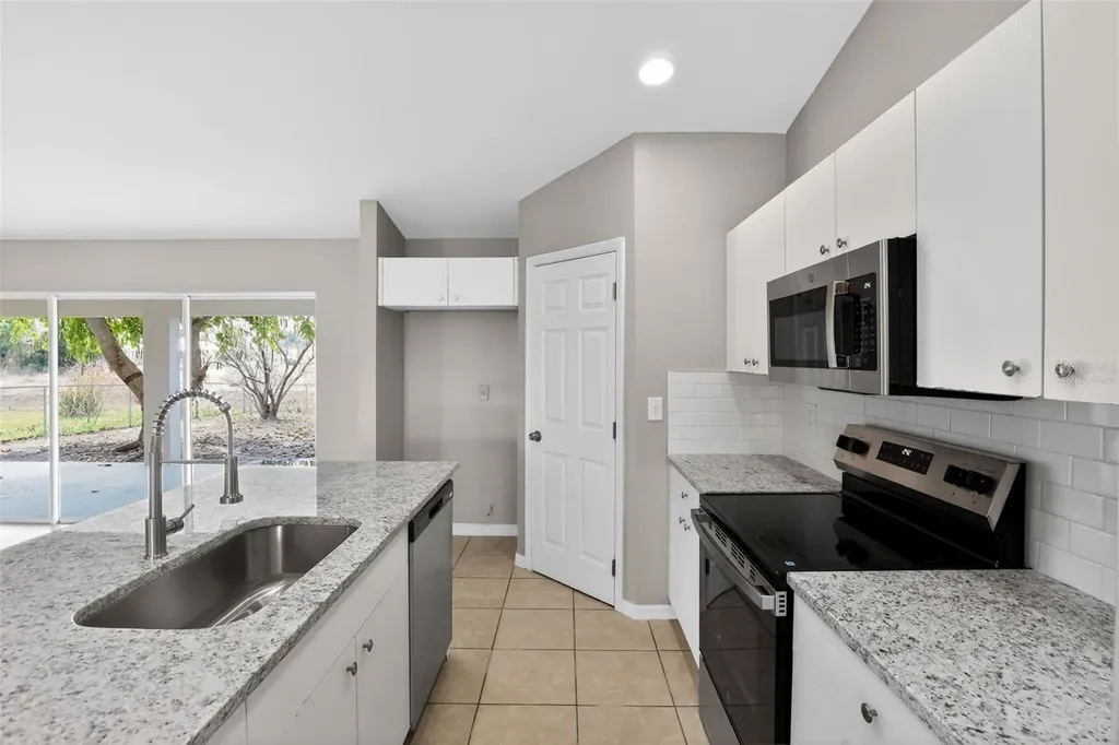 2902 Alan Avenue S Lehigh Acres FL 33976