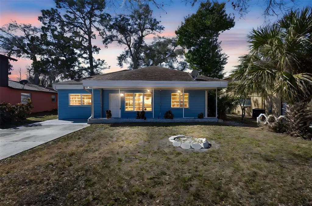 1536 Espanola Avenue Holly Hill FL 32117