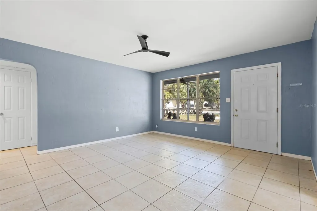 1536 Espanola Avenue Holly Hill FL 32117