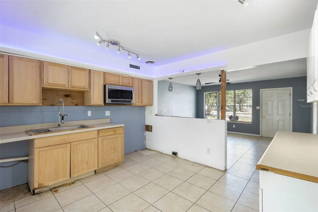 1536 Espanola Avenue Holly Hill FL 32117