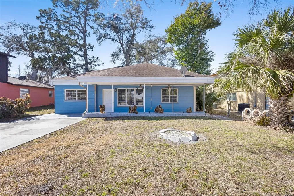 1536 Espanola Avenue Holly Hill FL 32117
