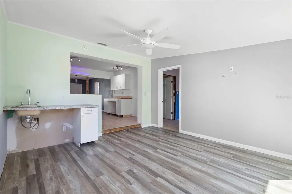 1536 Espanola Avenue Holly Hill FL 32117