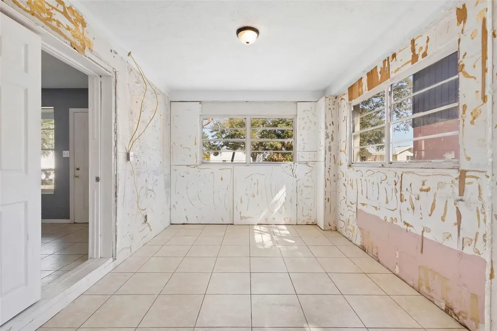 1536 Espanola Avenue Holly Hill FL 32117