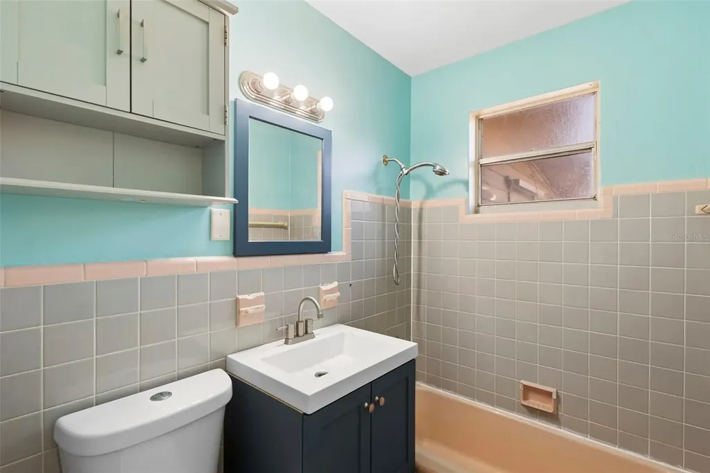 1536 Espanola Avenue Holly Hill FL 32117