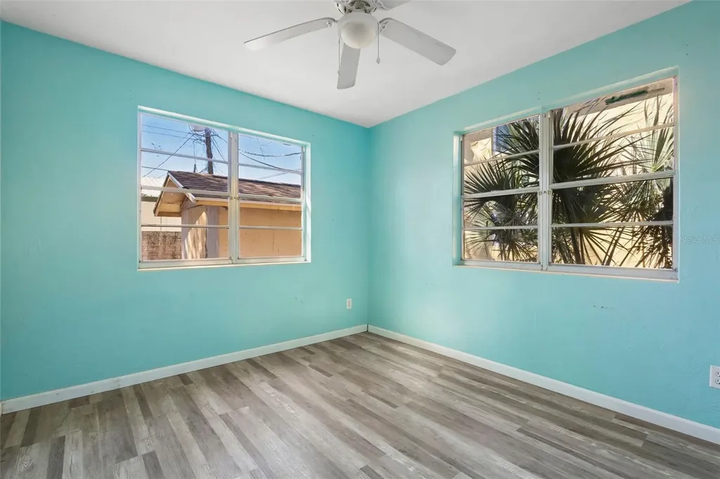 1536 Espanola Avenue Holly Hill FL 32117