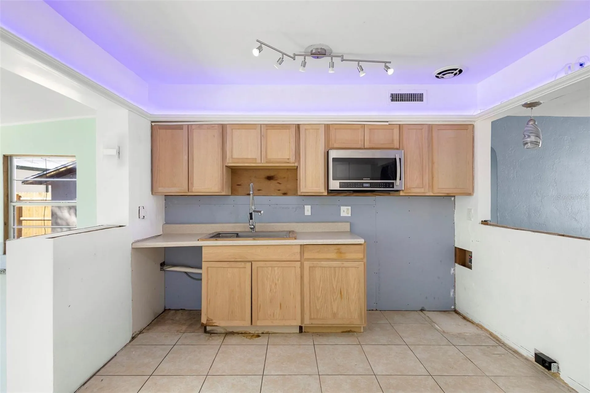 1536 Espanola Avenue Holly Hill FL 32117
