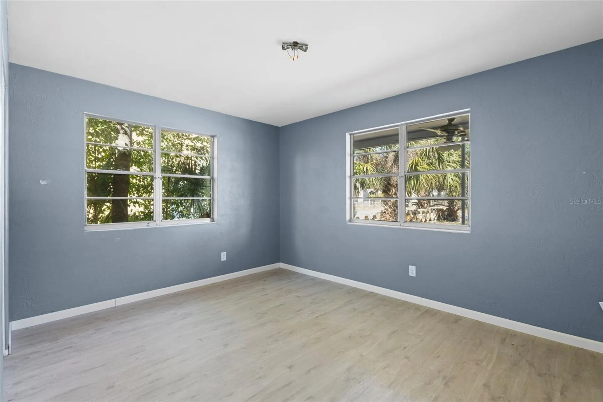 1536 Espanola Avenue Holly Hill FL 32117