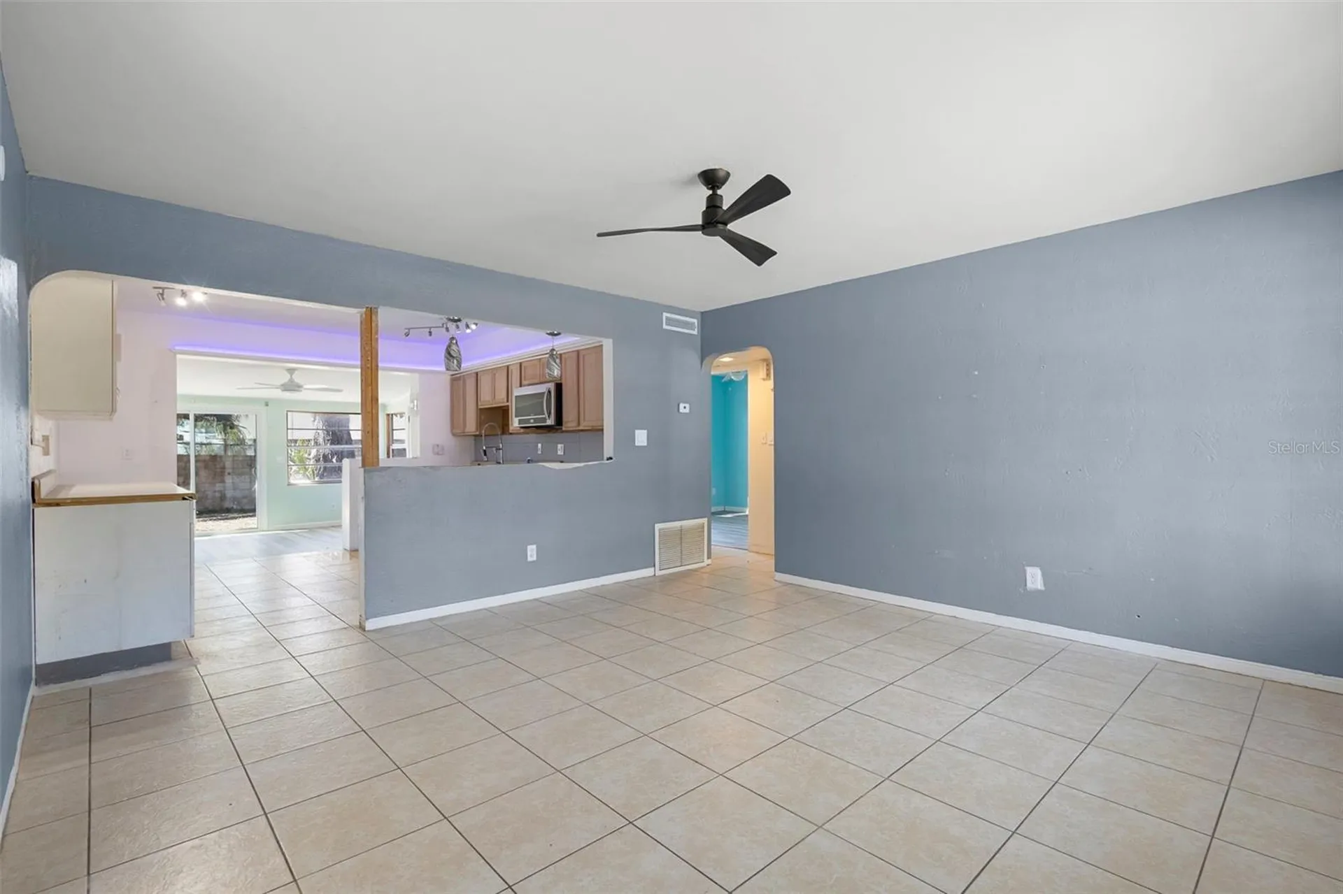 1536 Espanola Avenue Holly Hill FL 32117