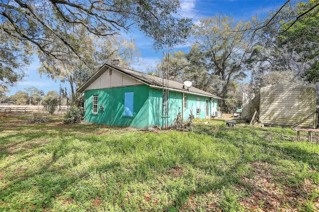 2180 NW 140th Street Citra FL 32113