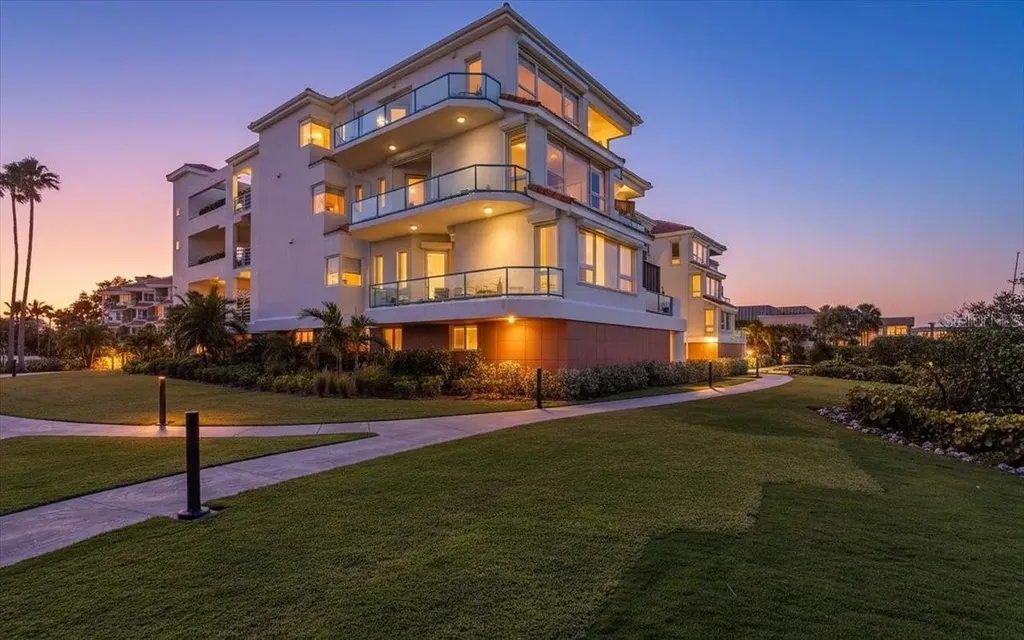 380 Gulf Of Mexico Drive Longboat Key FL 34228