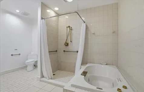 380 Gulf Of Mexico Drive Longboat Key FL 34228