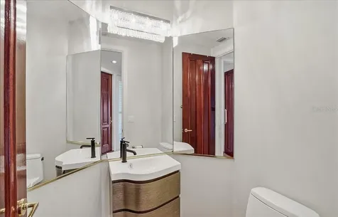 380 Gulf Of Mexico Drive Longboat Key FL 34228