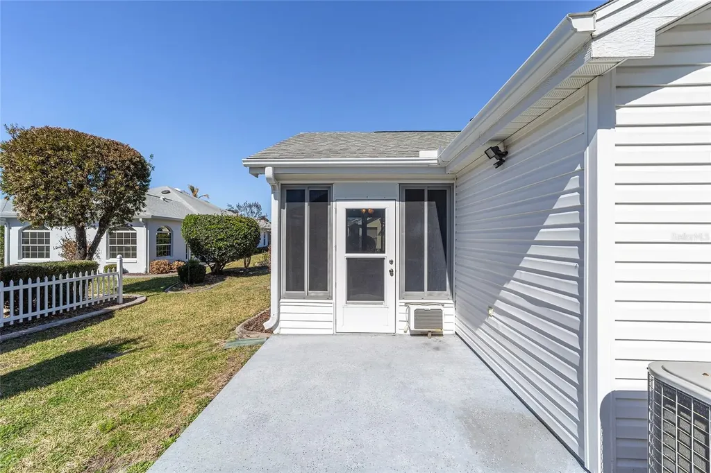 640 San Marino Drive The Villages FL 32159