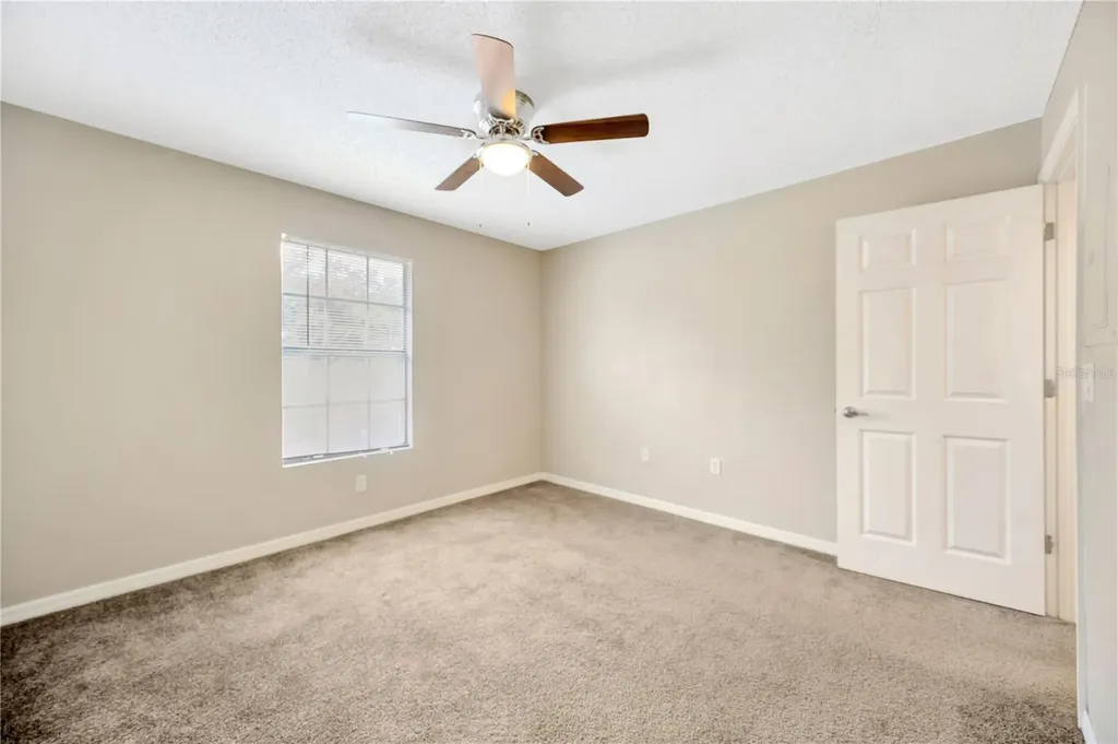 308 Lake Parsons Green Brandon FL 33511