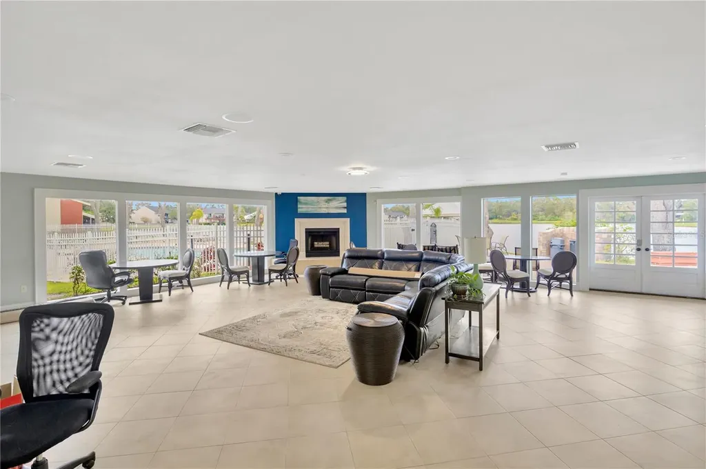 308 Lake Parsons Green Brandon FL 33511