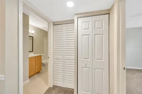308 Lake Parsons Green Brandon FL 33511