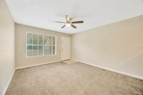 308 Lake Parsons Green Brandon FL 33511