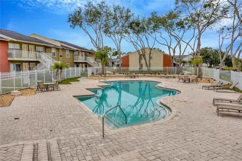 308 Lake Parsons Green Brandon FL 33511
