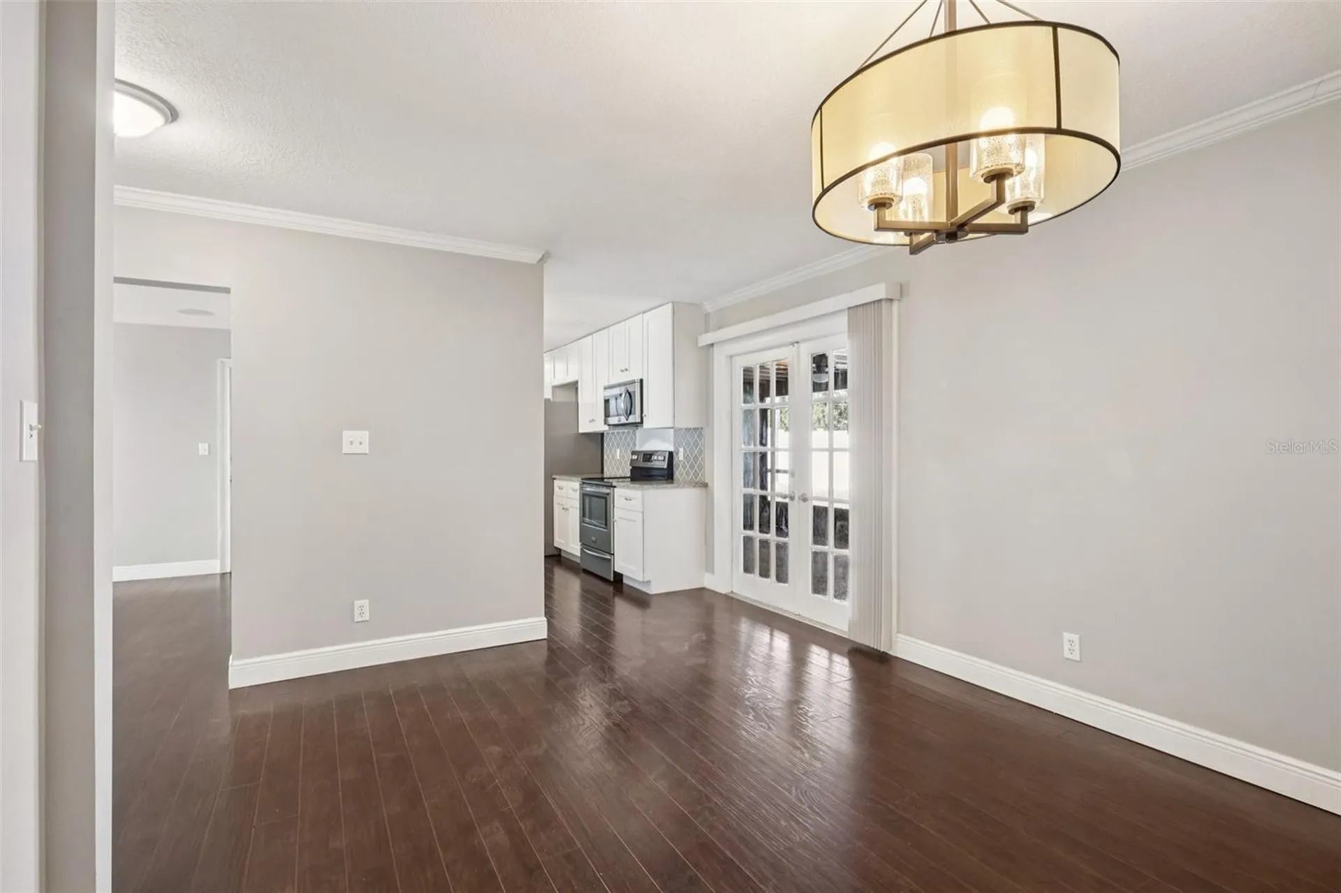1545 W River Lane Tampa FL 33603