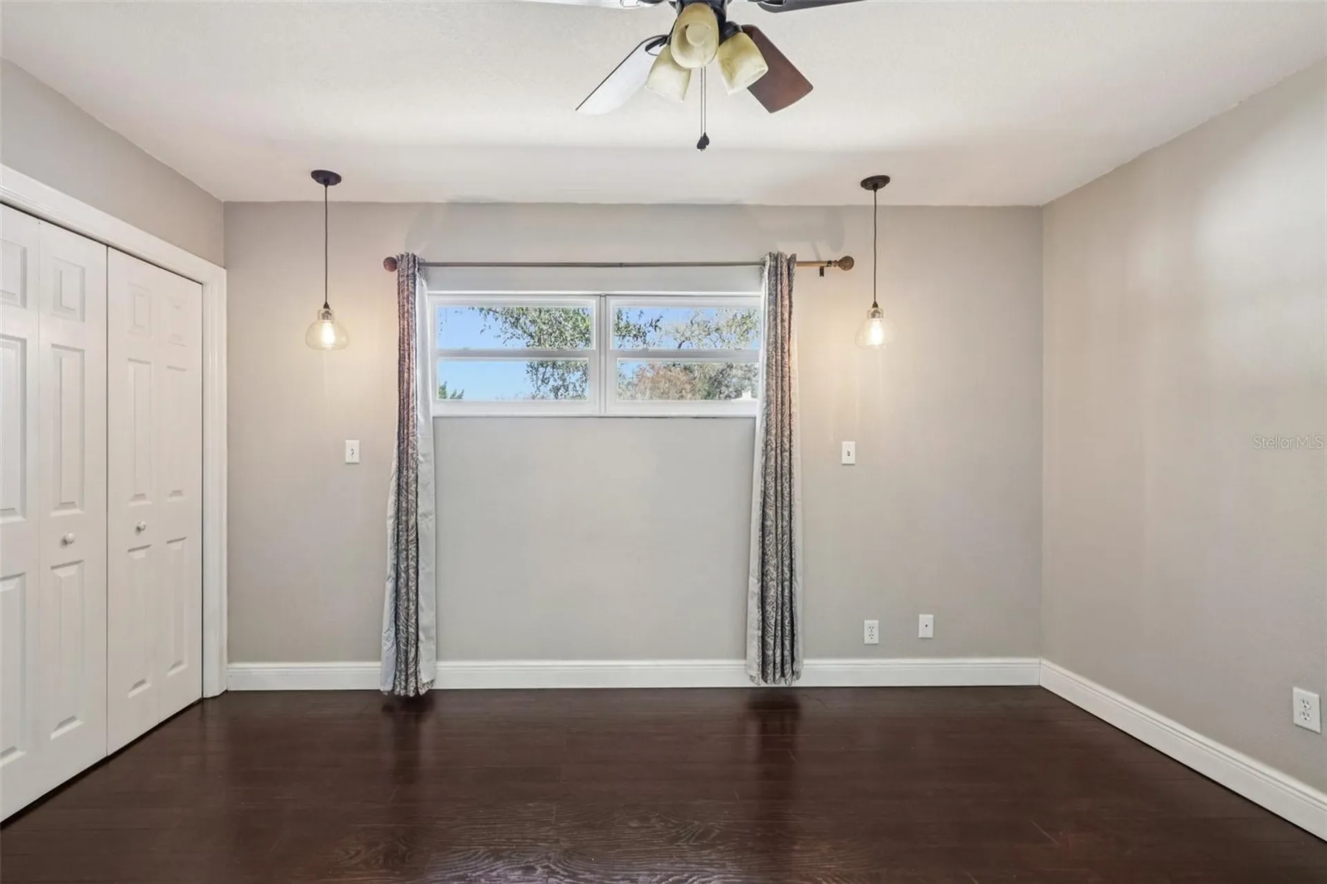 1545 W River Lane Tampa FL 33603