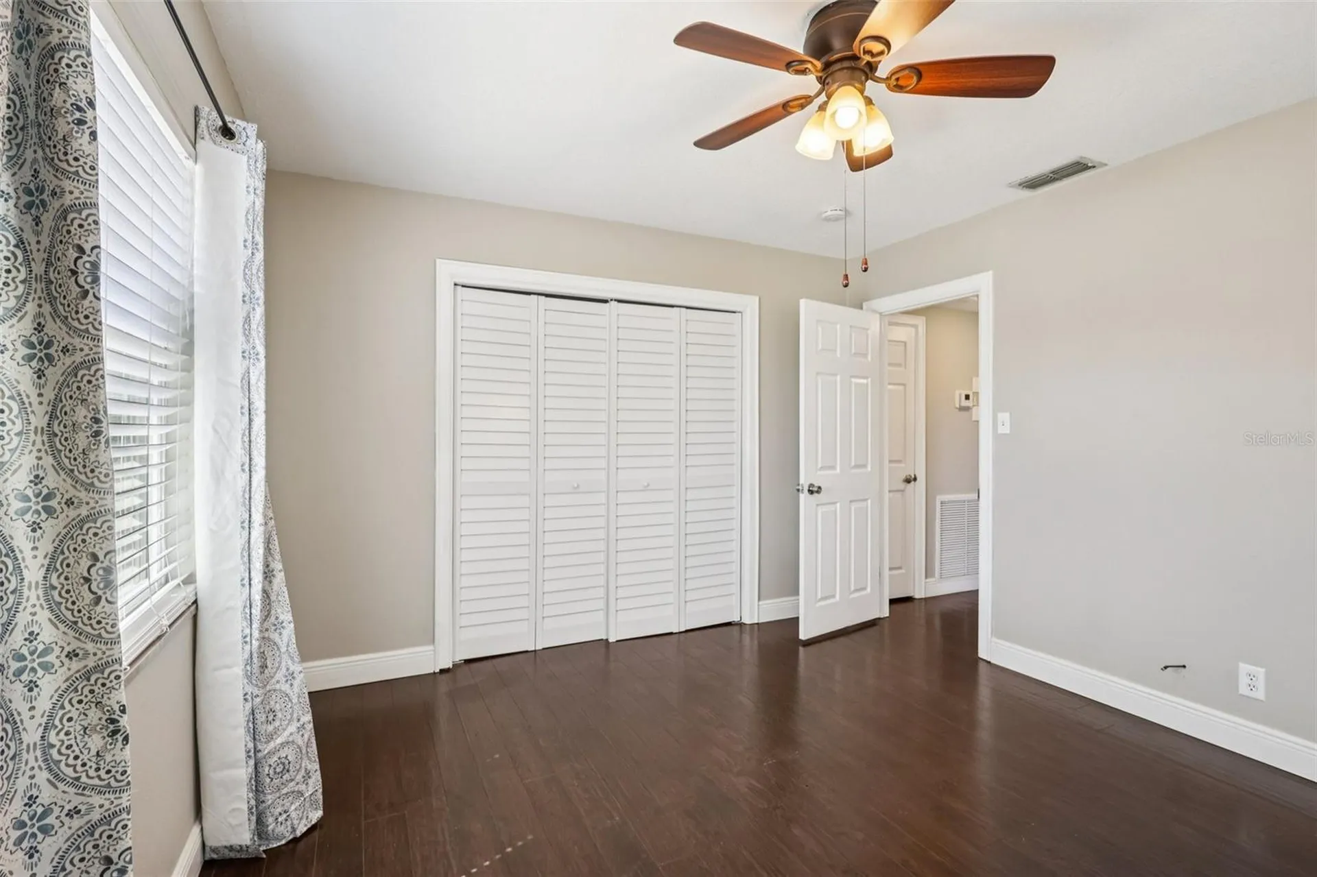 1545 W River Lane Tampa FL 33603