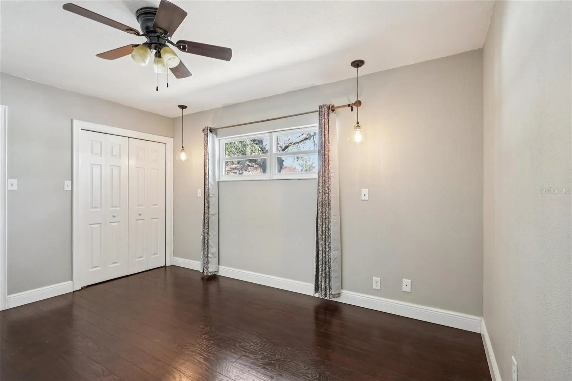 1545 W River Lane Tampa FL 33603