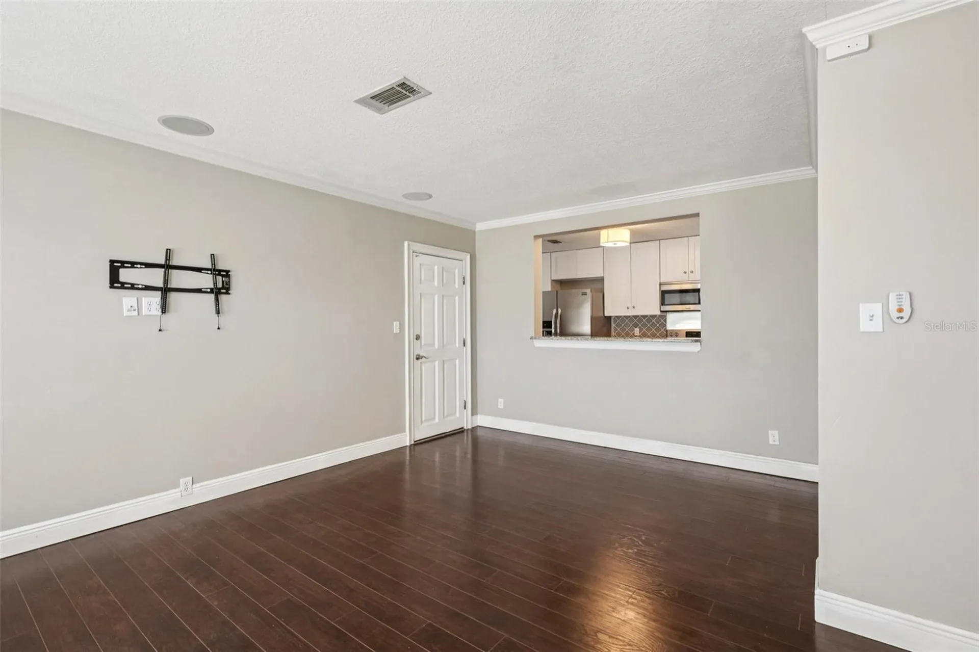 1545 W River Lane Tampa FL 33603