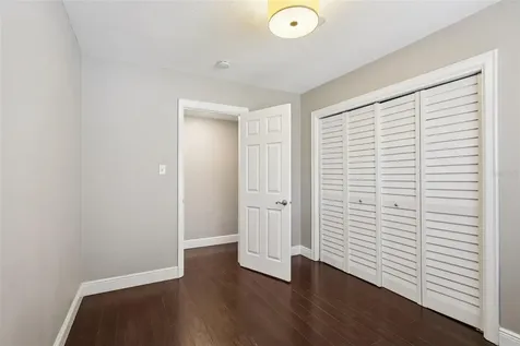 1545 W River Lane Tampa FL 33603