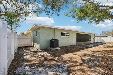 1545 W River Lane Tampa FL 33603