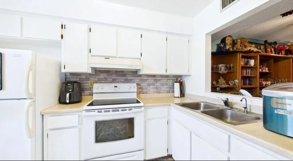 11117 Pembridge Court Port Richey FL 34668