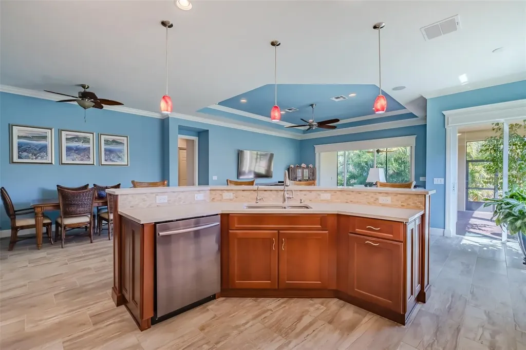 4822 Grand Banks Drive Wimauma FL 33598