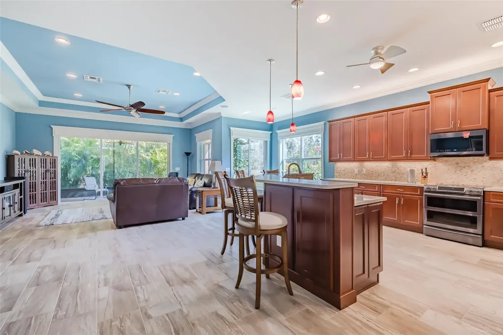 4822 Grand Banks Drive Wimauma FL 33598