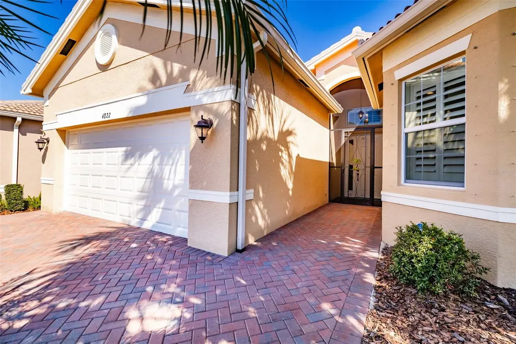 4822 Grand Banks Drive Wimauma FL 33598